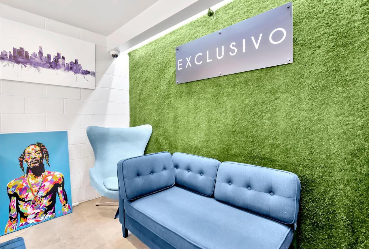 Exclusivo Inn And Suites Lakewood Eksteriør bilde